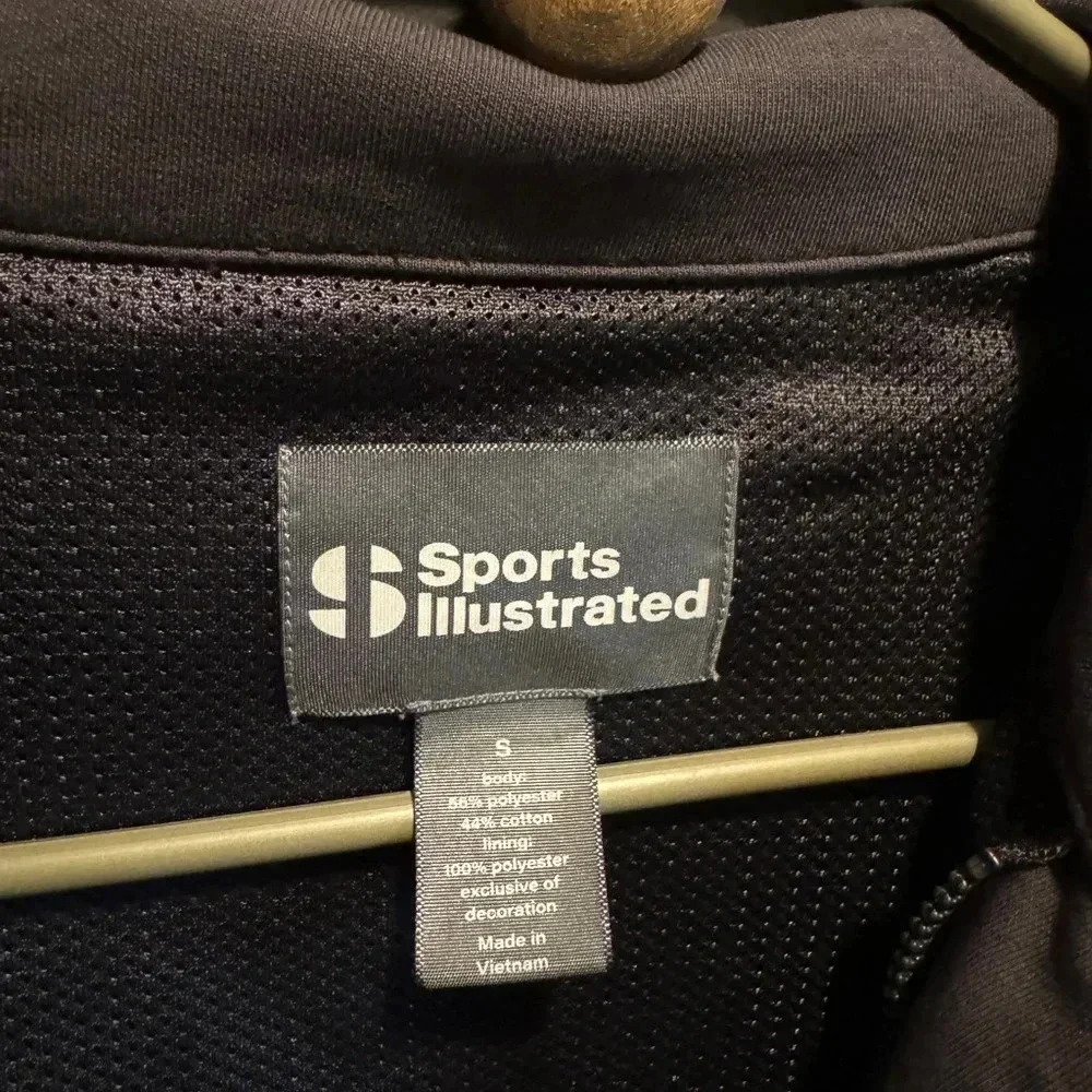 Sports Illustrated Men’s Size Small Jacket - Picture 5 of 6